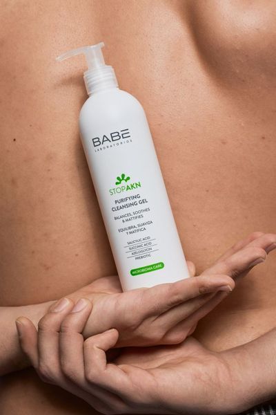 Очищуючий гель для жирної та проблемної шкіри / microbiome friendly, 400 мл 8436571632265 фото
